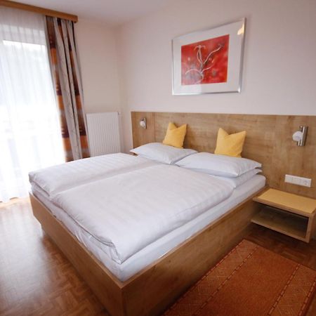 Pension Vocario プファルヴェルフェン 部屋 写真