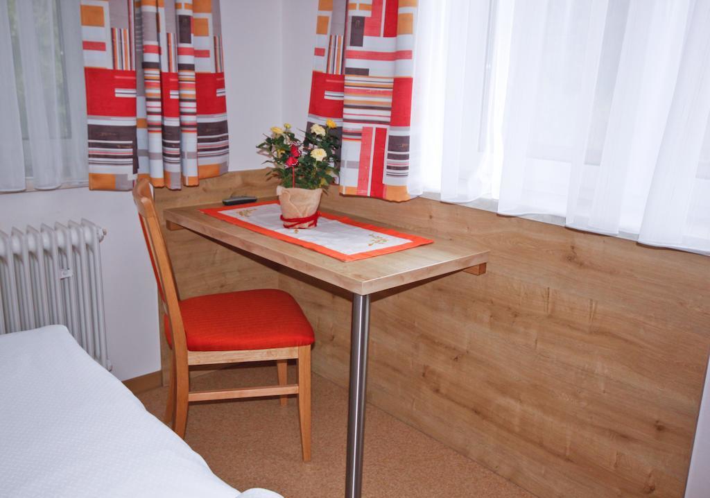 Pension Vocario プファルヴェルフェン 部屋 写真