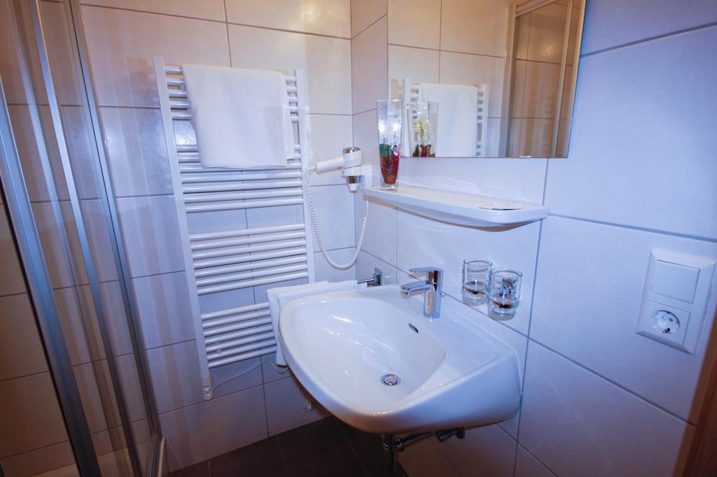 Pension Vocario プファルヴェルフェン 部屋 写真